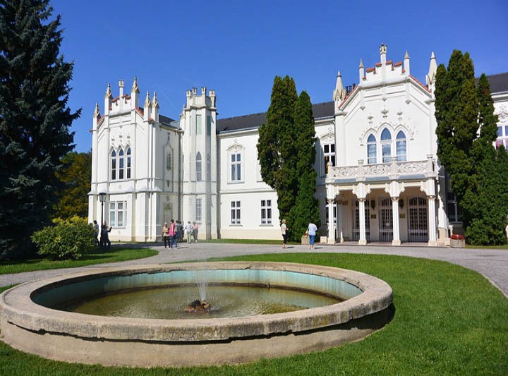 Schloss Brunszvik, Martonvásár