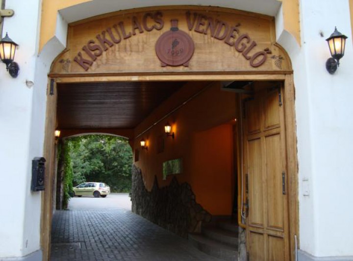 Restaurant „Kiskulacs” (Kleine Feldflasche)