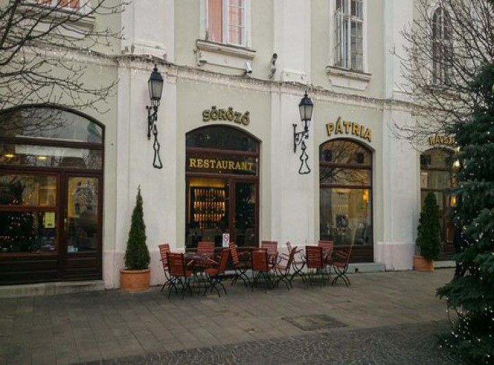 Kaffeehaus und Restaurant „Pátria”