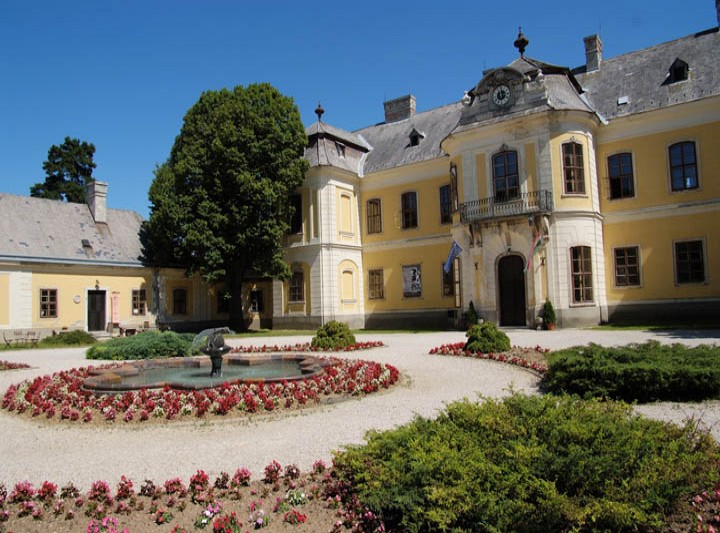 Lamberg-Schloss, Mór