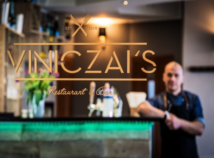 Viniczai's Restaurant & Bar