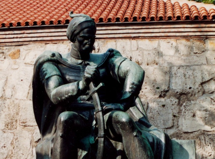 Wathay Ferenc szobor