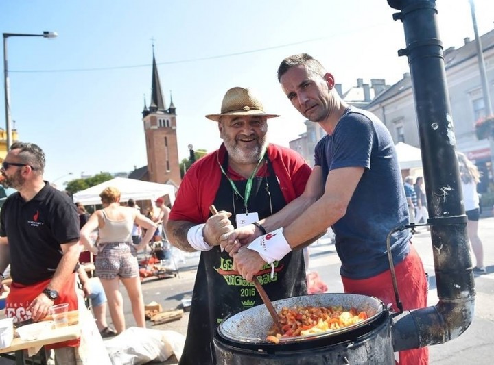 Őszi hétvége Székesfehérváron: lecsó, magyar dalok és élő képzőművészet